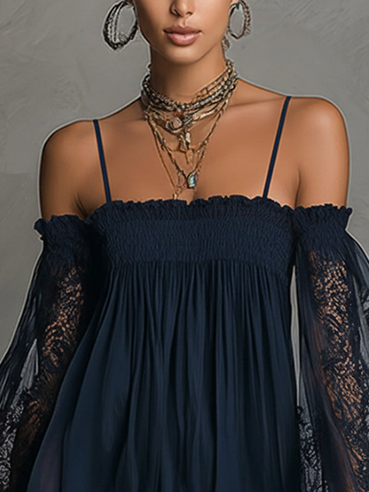 Noemi | Robe Mini en Chiffon Bleu Marine, Épaules Dénudées, Bordure en Dentelle et Manches Transparentes