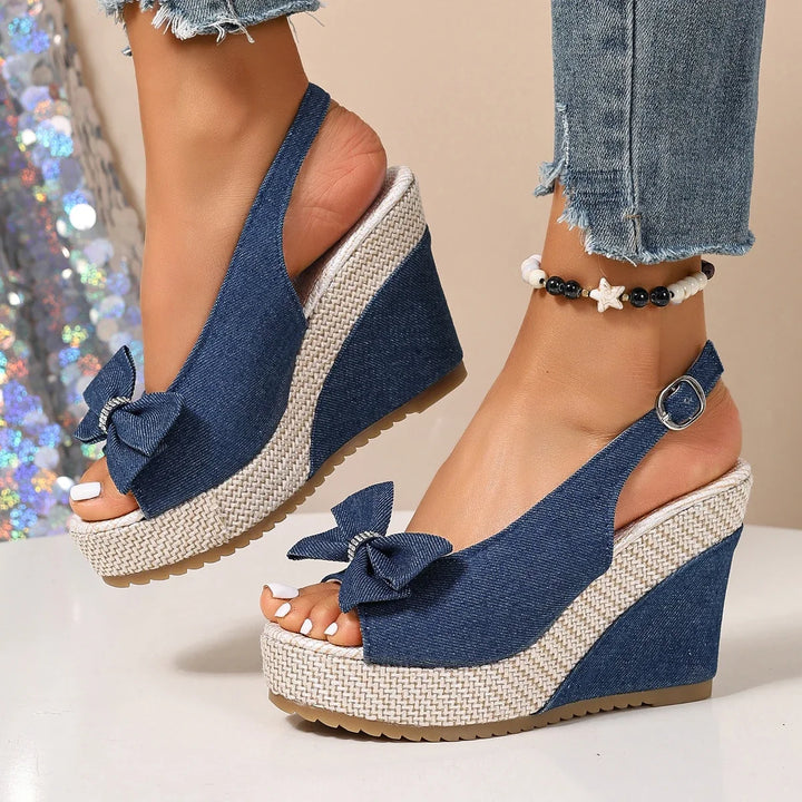 Anna Sandales Compensées en Denim