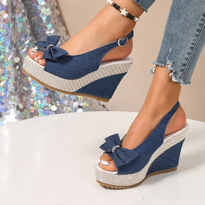 Anna Sandales Compensées en Denim