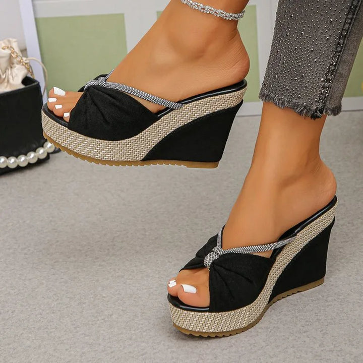 Naomi Mules à Plateforme