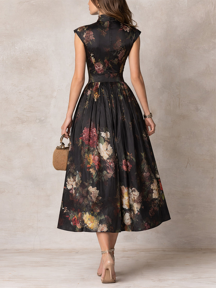 Robe Mi-Longue en Satin Plissé Noire à Fleurs, Col Cœur Ajouré